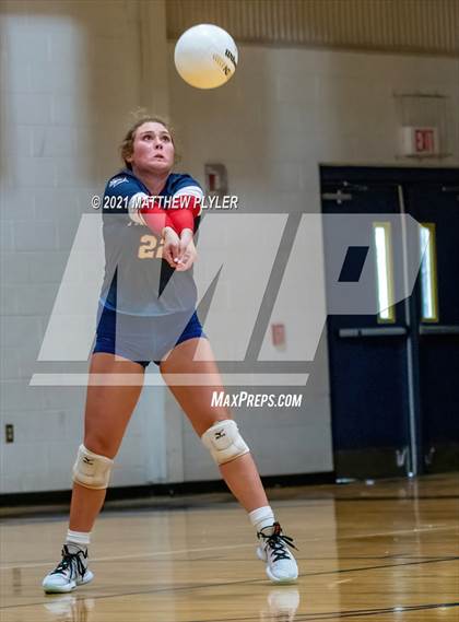 Thumbnail 3 in Arendell Parrott Academy @ Fayetteville Academy photogallery.