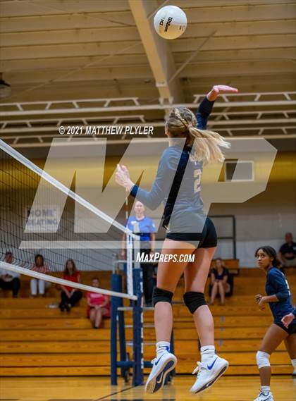 Thumbnail 3 in Arendell Parrott Academy @ Fayetteville Academy photogallery.