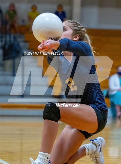 Thumbnail 3 in Arendell Parrott Academy @ Fayetteville Academy photogallery.