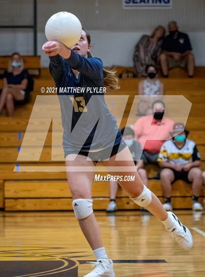 Thumbnail 3 in Arendell Parrott Academy @ Fayetteville Academy photogallery.