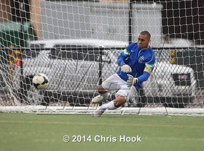 Thumbnail 2 in Tucson High Magnet School @ Salpointe Catholic (Brandon Bean Kickoff Classic - Semifinal) photogallery.