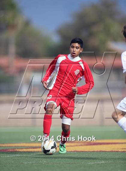 Thumbnail 3 in Tucson High Magnet School @ Salpointe Catholic (Brandon Bean Kickoff Classic - Semifinal) photogallery.
