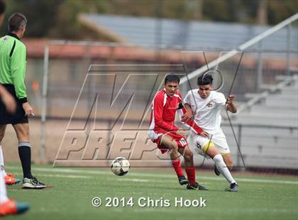 Thumbnail 1 in Tucson High Magnet School @ Salpointe Catholic (Brandon Bean Kickoff Classic - Semifinal) photogallery.