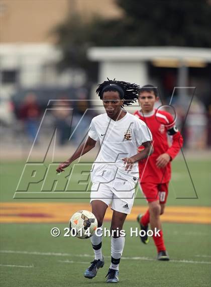 Thumbnail 2 in Tucson High Magnet School @ Salpointe Catholic (Brandon Bean Kickoff Classic - Semifinal) photogallery.