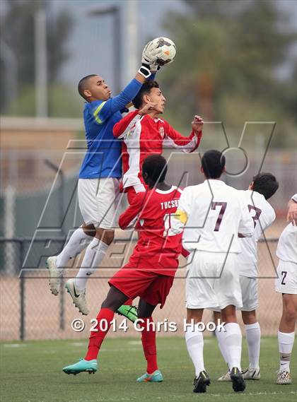 Thumbnail 2 in Tucson High Magnet School @ Salpointe Catholic (Brandon Bean Kickoff Classic - Semifinal) photogallery.