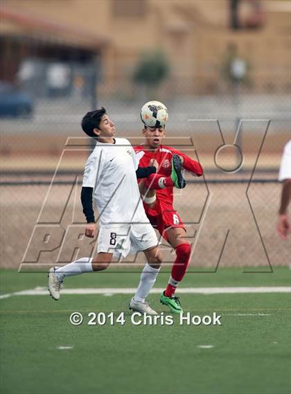 Thumbnail 1 in Tucson High Magnet School @ Salpointe Catholic (Brandon Bean Kickoff Classic - Semifinal) photogallery.