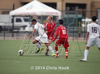 Thumbnail 1 in Tucson High Magnet School @ Salpointe Catholic (Brandon Bean Kickoff Classic - Semifinal) photogallery.