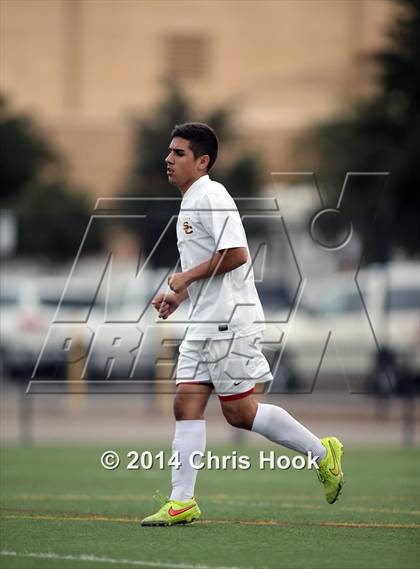Thumbnail 3 in Tucson High Magnet School @ Salpointe Catholic (Brandon Bean Kickoff Classic - Semifinal) photogallery.