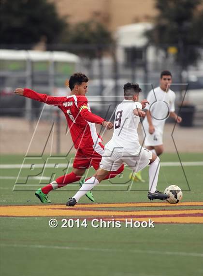 Thumbnail 3 in Tucson High Magnet School @ Salpointe Catholic (Brandon Bean Kickoff Classic - Semifinal) photogallery.