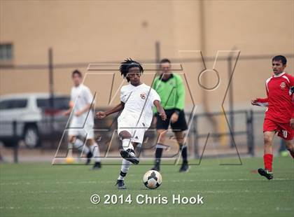 Thumbnail 2 in Tucson High Magnet School @ Salpointe Catholic (Brandon Bean Kickoff Classic - Semifinal) photogallery.