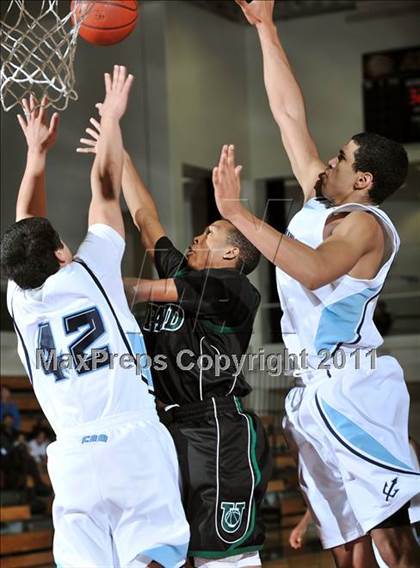 Thumbnail 2 in Upland vs. Corona del Mar (APU Shootout) photogallery.