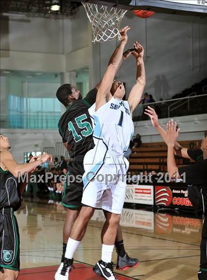 Thumbnail 1 in Upland vs. Corona del Mar (APU Shootout) photogallery.