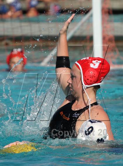 Thumbnail 2 in St. Francis vs Marin Catholic (Davis Fall Classic) photogallery.