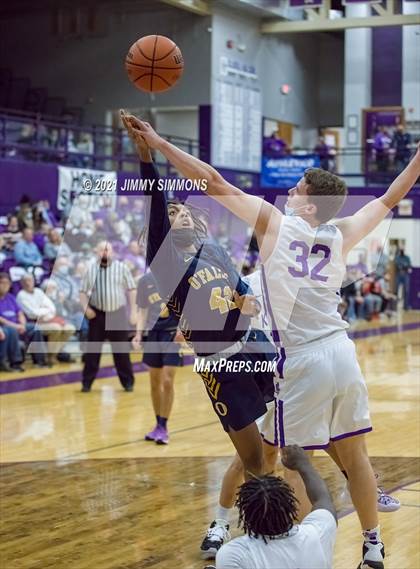 Thumbnail 3 in O'Fallon @ Collinsville photogallery.