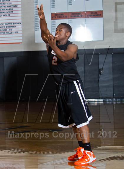 Thumbnail 3 in Lancaster vs Westlake (Texas McDonald's Invitational) photogallery.