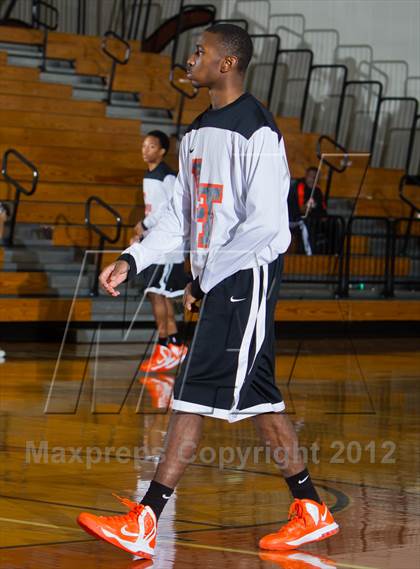 Thumbnail 3 in Lancaster vs Westlake (Texas McDonald's Invitational) photogallery.
