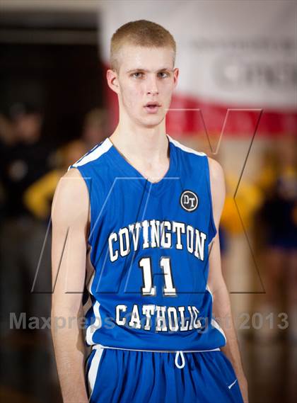 Thumbnail 2 in Covington Catholic @ Newport Central Catholic photogallery.