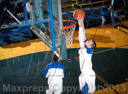 Thumbnail 2 in Covington Catholic @ Newport Central Catholic photogallery.