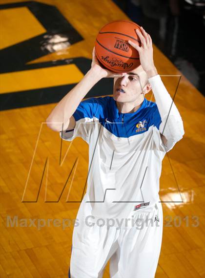 Thumbnail 3 in Covington Catholic @ Newport Central Catholic photogallery.