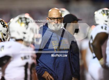 Thumbnail 3 in Holy Cross @ John Curtis Christian (LHSAA Round 1 Division 1 Playoff) photogallery.