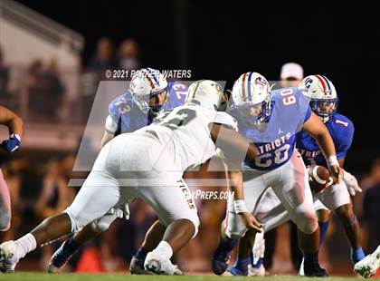 Thumbnail 1 in Holy Cross @ John Curtis Christian (LHSAA Round 1 Division 1 Playoff) photogallery.