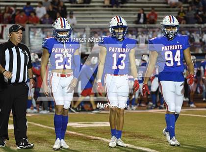 Thumbnail 3 in Holy Cross @ John Curtis Christian (LHSAA Round 1 Division 1 Playoff) photogallery.
