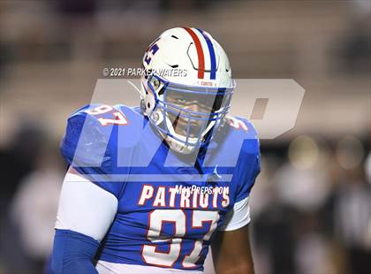 Thumbnail 3 in Holy Cross @ John Curtis Christian (LHSAA Round 1 Division 1 Playoff) photogallery.
