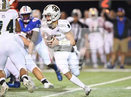 Thumbnail 2 in Holy Cross @ John Curtis Christian (LHSAA Round 1 Division 1 Playoff) photogallery.