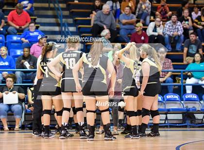 Thumbnail 2 in Paris vs Clinton  (AHSAA 3A  2nd Round Playoff) photogallery.