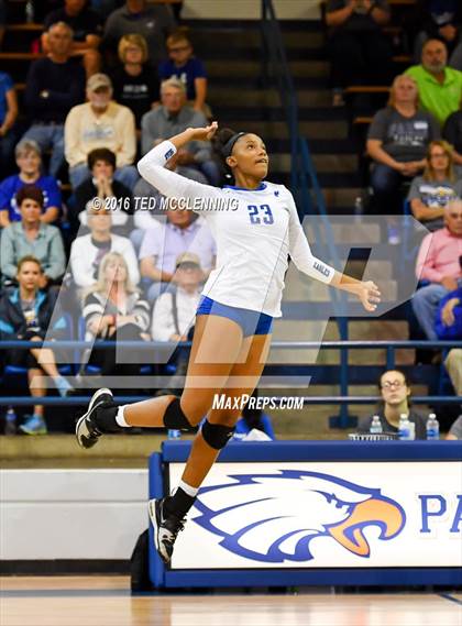 Thumbnail 2 in Paris vs Clinton  (AHSAA 3A  2nd Round Playoff) photogallery.