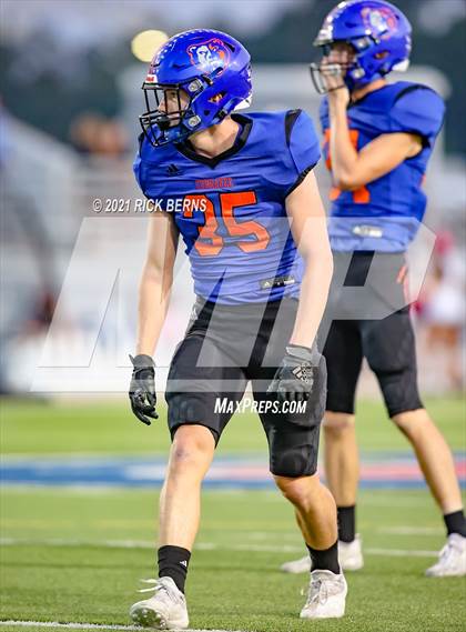 Thumbnail 2 in Grand Oaks vs College Park photogallery.