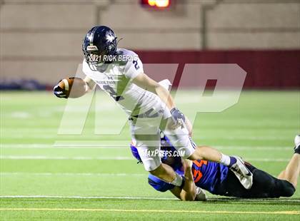 Thumbnail 1 in Grand Oaks vs College Park photogallery.