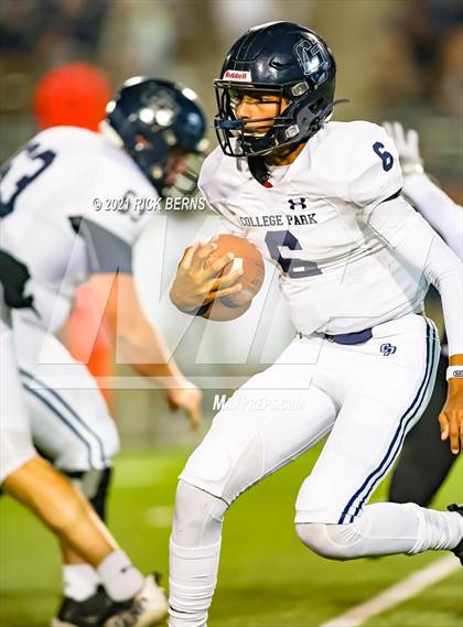 Thumbnail 2 in Grand Oaks vs College Park photogallery.