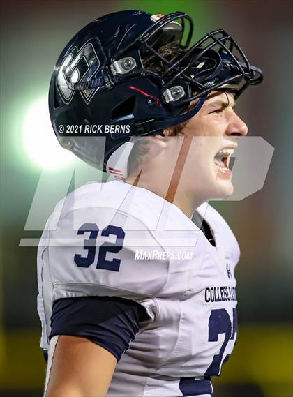 Thumbnail 1 in Grand Oaks vs College Park photogallery.