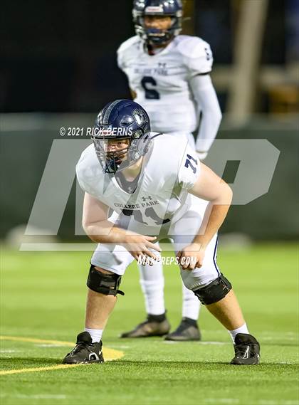 Thumbnail 2 in Grand Oaks vs College Park photogallery.