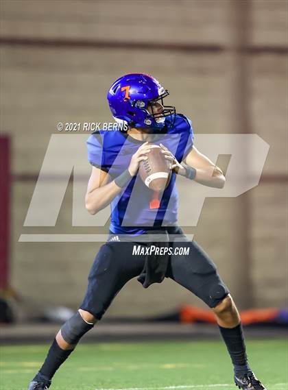 Thumbnail 1 in Grand Oaks vs College Park photogallery.