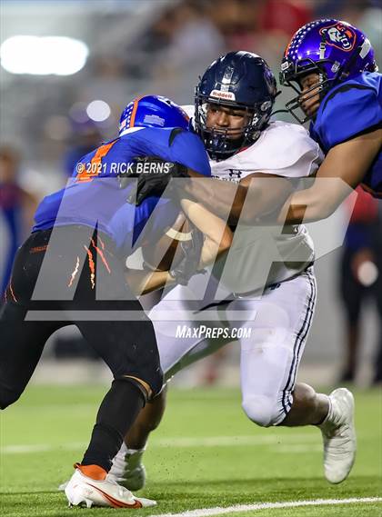 Thumbnail 2 in Grand Oaks vs College Park photogallery.