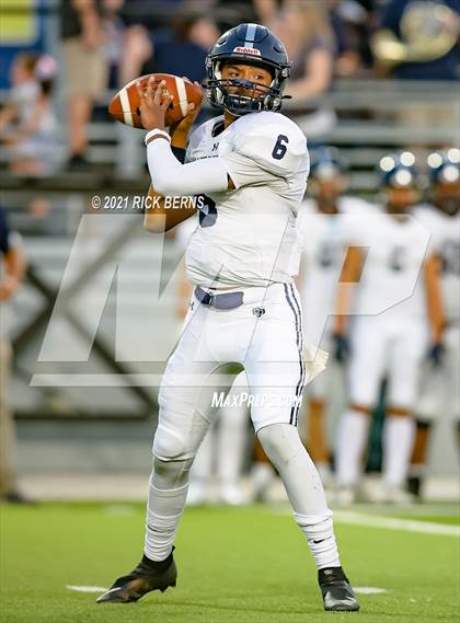 Thumbnail 1 in Grand Oaks vs College Park photogallery.