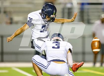 Thumbnail 3 in Grand Oaks vs College Park photogallery.