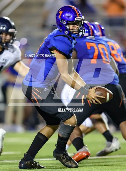 Thumbnail 1 in Grand Oaks vs College Park photogallery.
