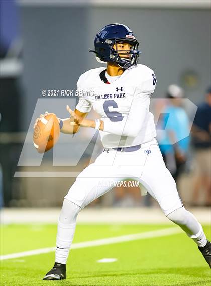 Thumbnail 3 in Grand Oaks vs College Park photogallery.