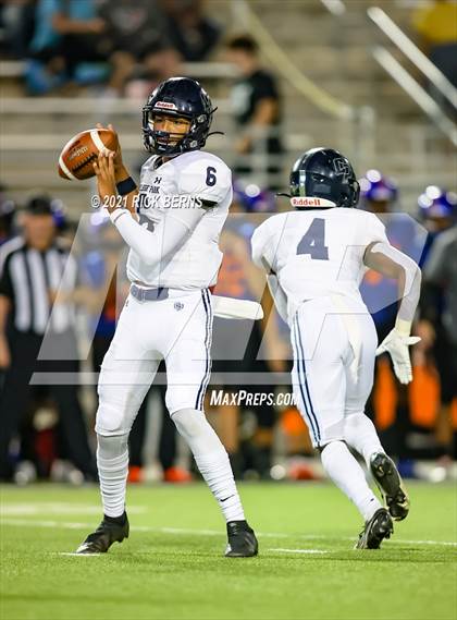 Thumbnail 3 in Grand Oaks vs College Park photogallery.
