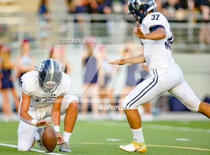 Thumbnail 2 in Grand Oaks vs College Park photogallery.