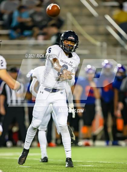 Thumbnail 3 in Grand Oaks vs College Park photogallery.