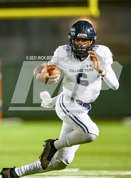 Thumbnail 1 in Grand Oaks vs College Park photogallery.
