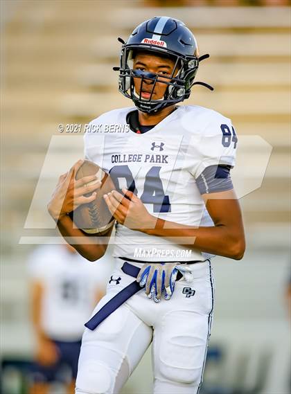 Thumbnail 2 in Grand Oaks vs College Park photogallery.