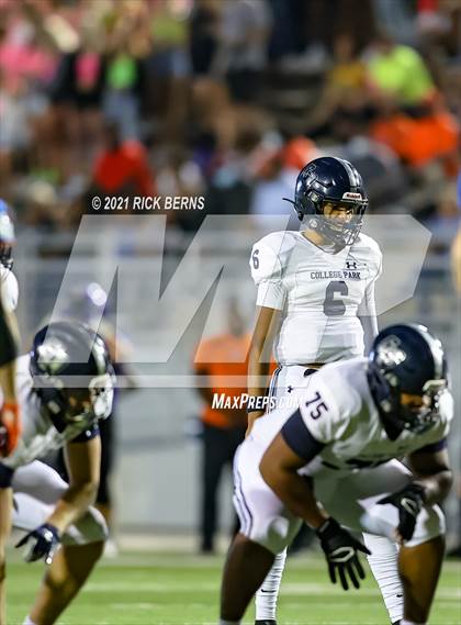 Thumbnail 3 in Grand Oaks vs College Park photogallery.