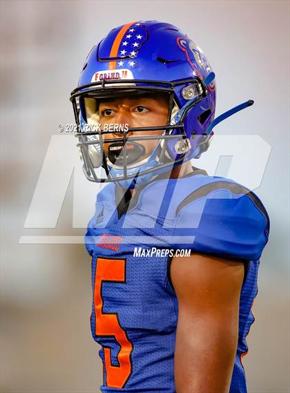 Thumbnail 3 in Grand Oaks vs College Park photogallery.