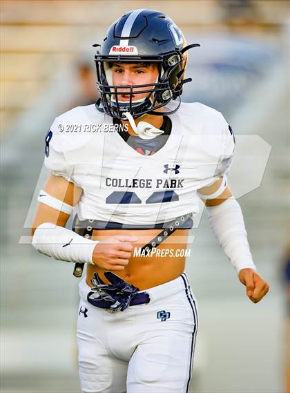 Thumbnail 3 in Grand Oaks vs College Park photogallery.