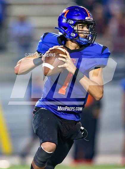 Thumbnail 1 in Grand Oaks vs College Park photogallery.